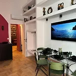 Alma De Chiaja - Design Suites & Apartments