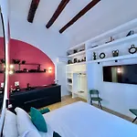 Alma De Chiaja - Design Suites & Apartments