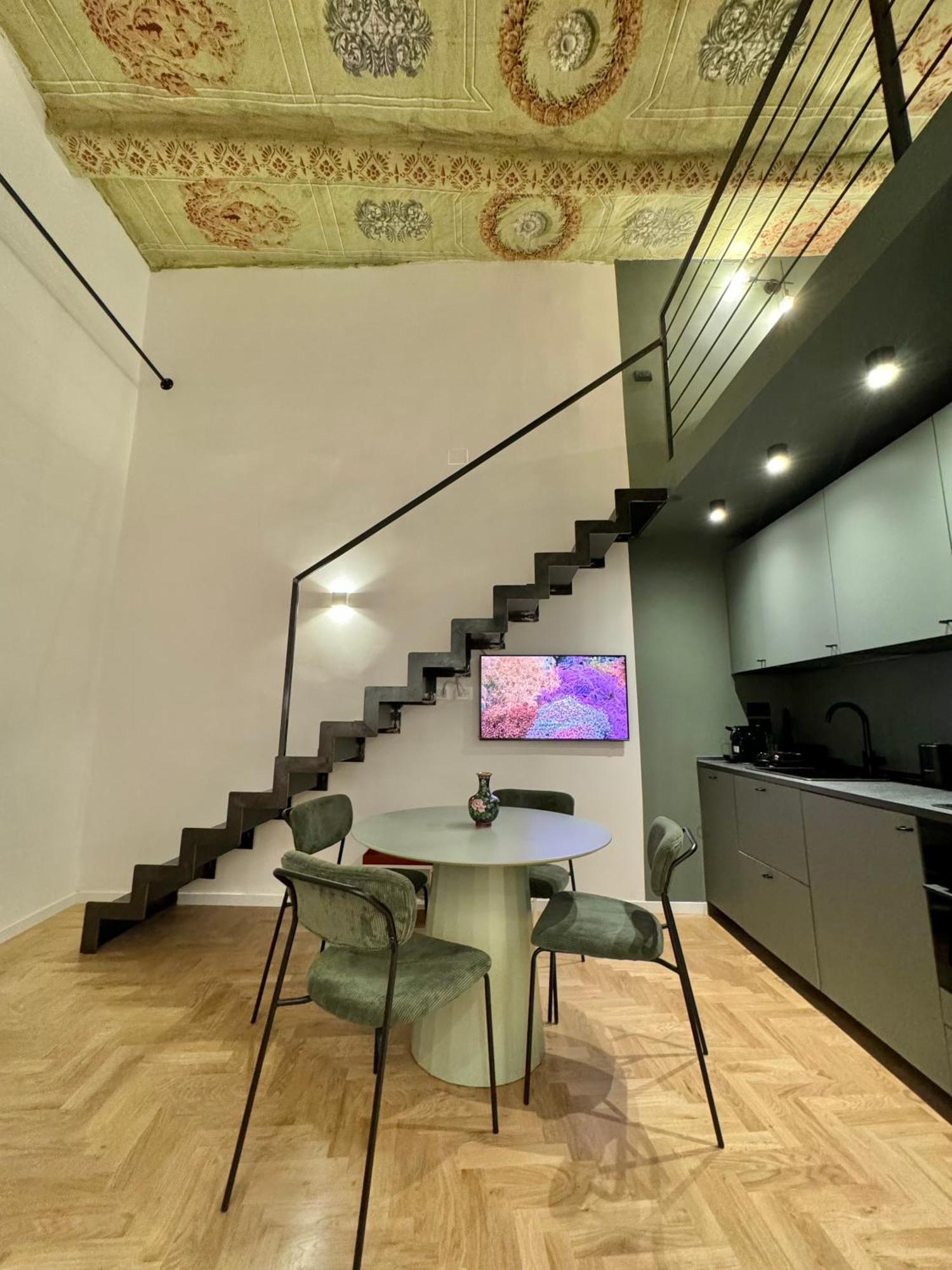 Apartment Alma De Chiaja - Design &